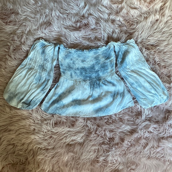 AMERICAN EAGLE TIE-DYE BISHOP SLEEVED PEPLUM TOP - Picture 4 of 7
